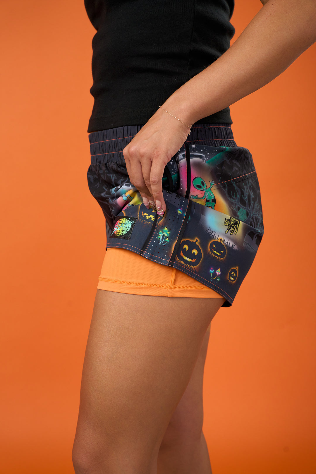 GREET1NGS 3ARTHLING5 Women's Shorts